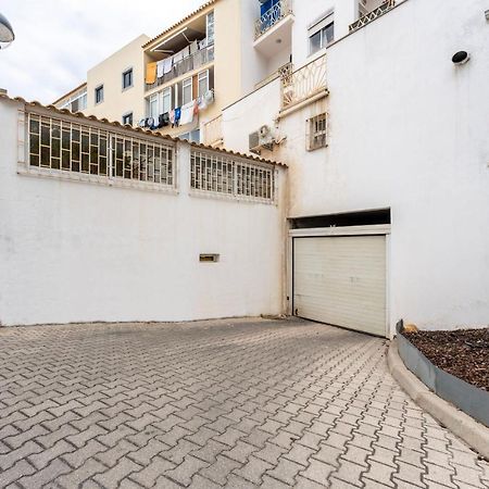Peaceful 1 Bdr Apartment W/ Balcony By Lovelystay Almancil Exterior photo