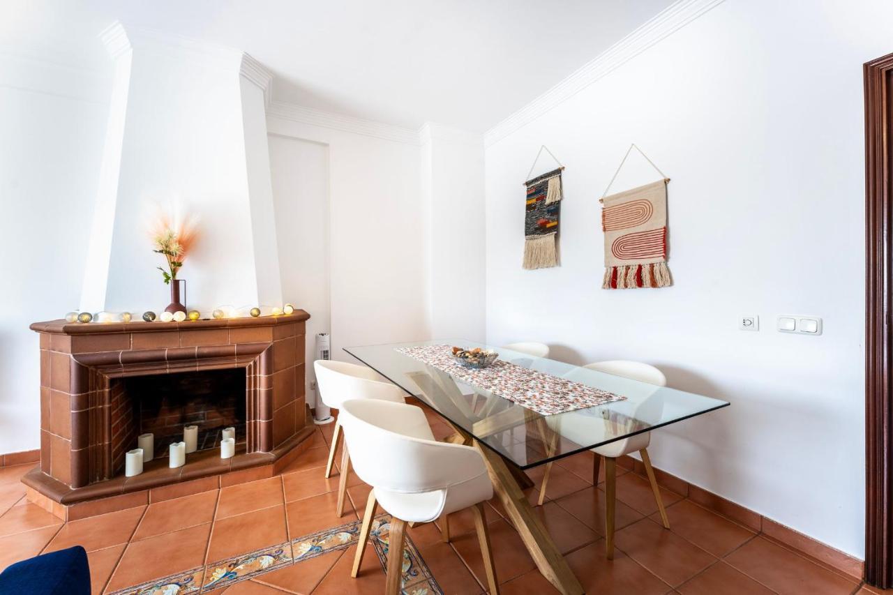 Peaceful 1 Bdr Apartment W/ Balcony By Lovelystay Almancil Exterior photo